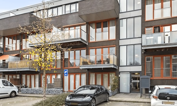 Huis | 56m² | Kamperfoeliestraat | €1200,-