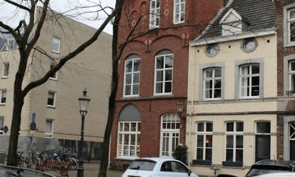 Kamer | 15m² | Hoogbrugstraat | €792,-