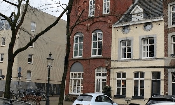 Kamer | 15m² | Hoogbrugstraat | €789,-