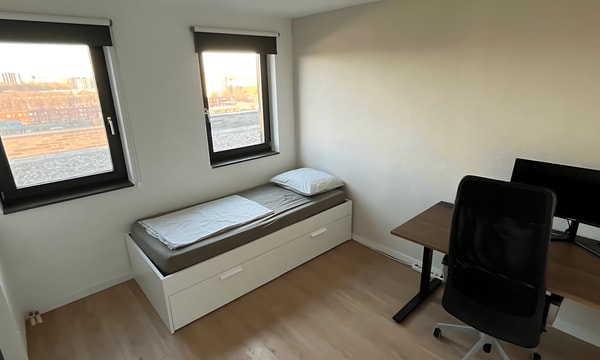 Kamer | 10m² | Laan op Zuid | €1400,-
