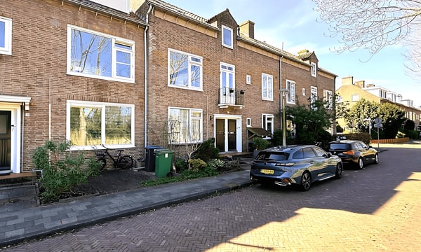 Appartement | 110m² | Emmakade | €2750,-