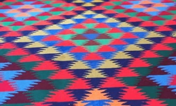 | m² | €600,-