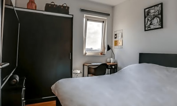 Studio | m² | €800,-