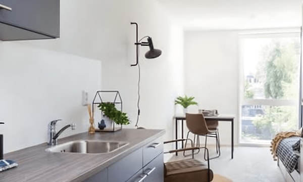 Studio | m² | €800,-