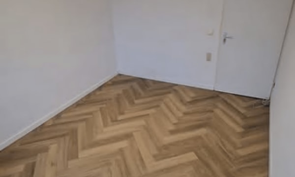 Kamer | 13m² | €600,-