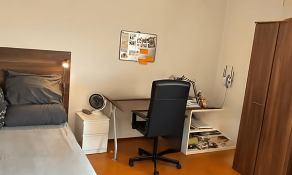 Kamer | m² | €834,-