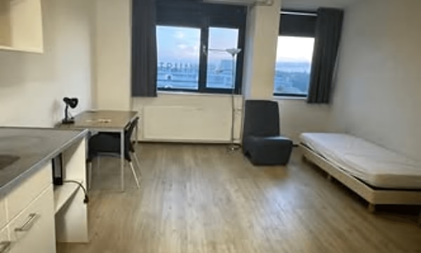 Kamer | m² | €527,-
