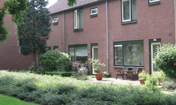 Huis | Kruizemuntstraat | €932,-