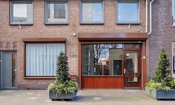 Huis | 89m² | Zeestraat | €1750,-