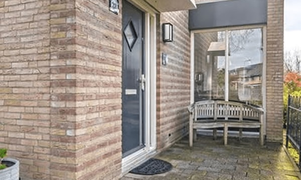 Huis | m² | €900,-
