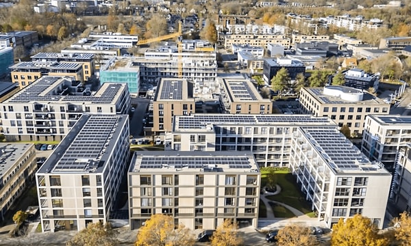 Huis | m² | €1475,-