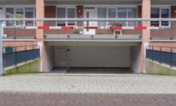 Huis | 84m² | €1800,-