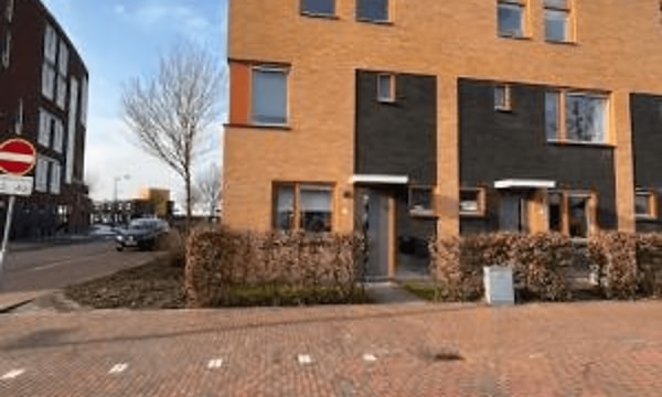 Huis | m² | €1400,-