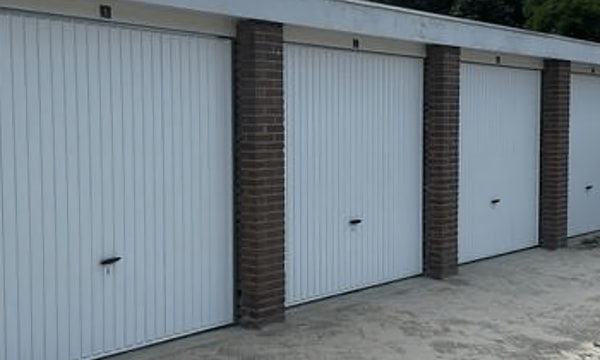 Kamer | 303m² | €975,-