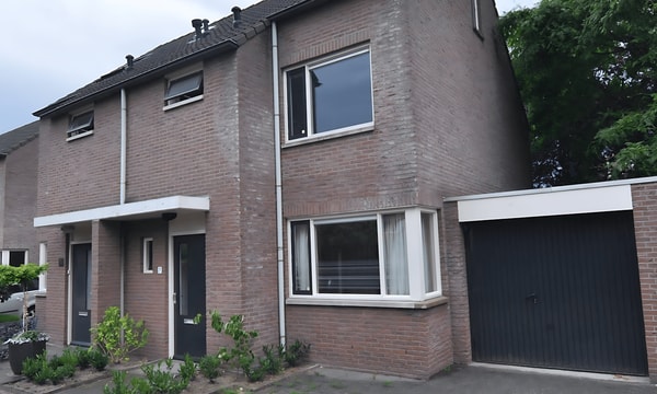 Huis | 131m² | €1990,-
