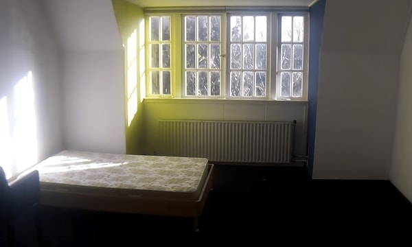 Kamer | 12m² | €350,-