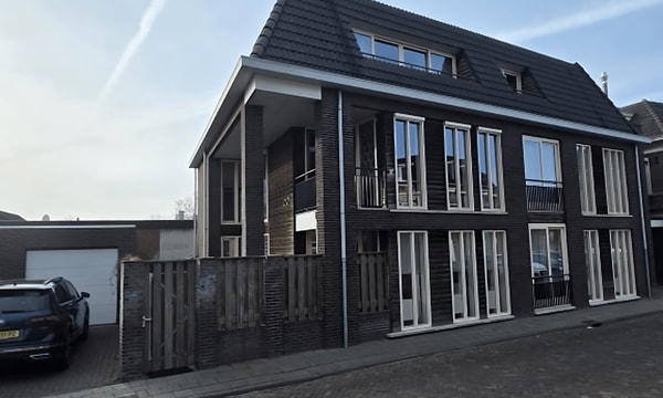 Kamer | 75m² | €1950,-
