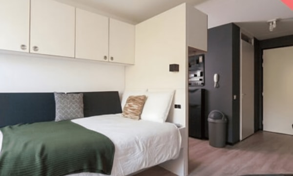 Studio | 21m² | €747,-