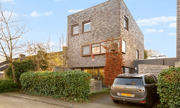 Huis | 168m² | €2750,-
