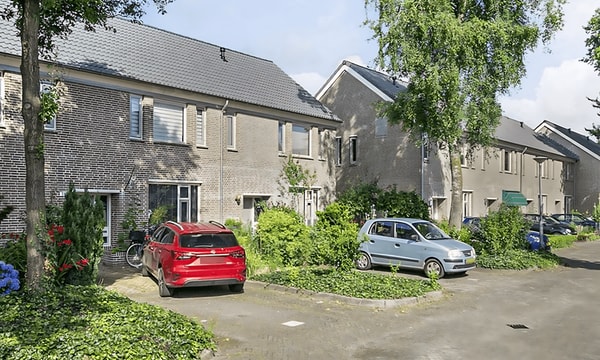 Kamer | 125m² | €1509,-
