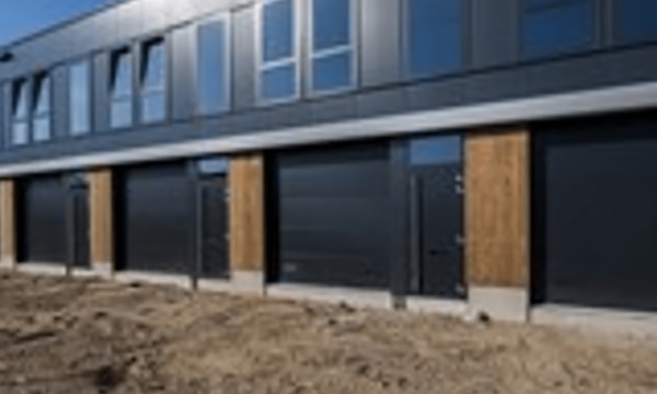 Bedrijfsruimte | 194m² | €2250,-