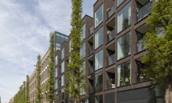 Kamer | 358m² | €225,-
