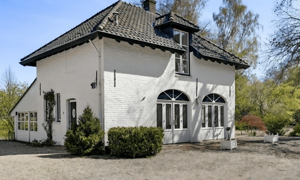Kamer | 114m² | €1575,-