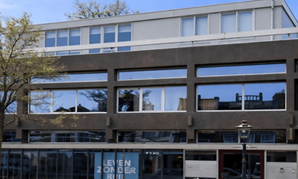 Kamer | 25m² | €2040,-