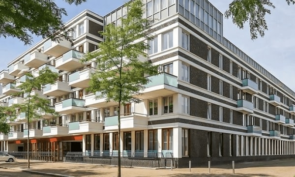Huis | 64m² | €1500,-
