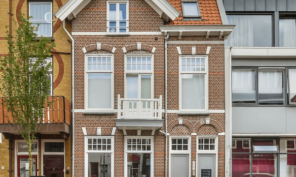 Kamer | 450m² | €2600,-