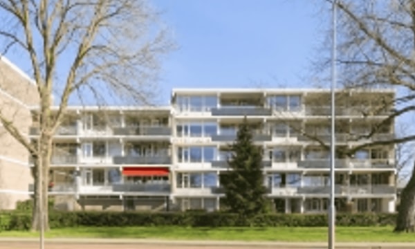 Kamer | 110m² | €1470,-