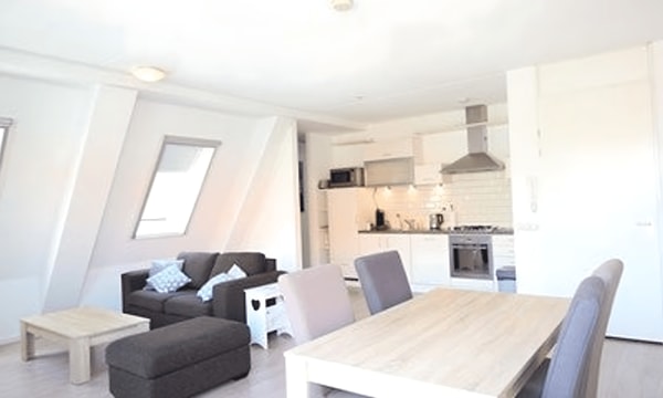 Kamer | 26m² | €1850,-