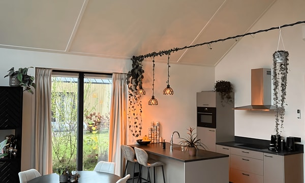 Kamer | 28m² | €1900,-