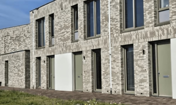 Kamer | 93m² | €1260,-