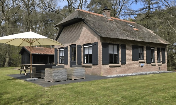 Huis | 85m² | €2150,-