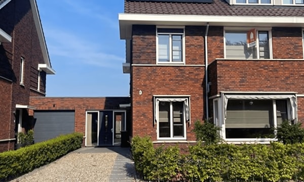 Kamer | 190m² | €2500,-