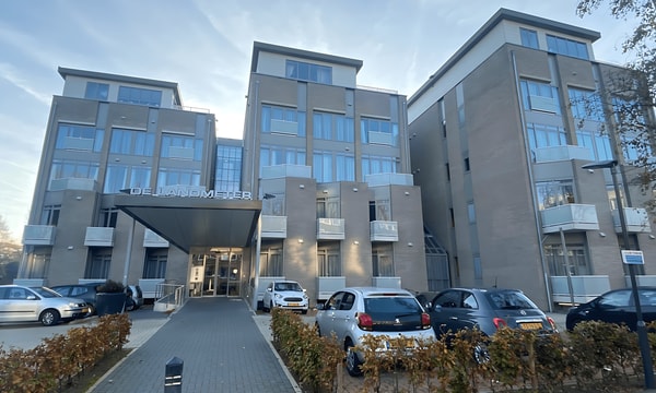Kamer | 37m² | €735,-