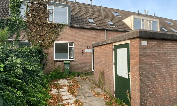 Kamer | 80m² | €1095,-