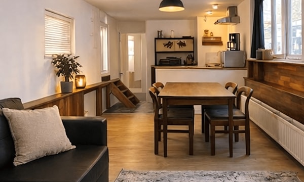 Huis | m² | €2150,-