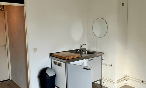 Kamer | 25m² | €500,-