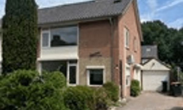 Kamer | 165m² | €1500,-