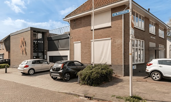 Huis | m² | €1225,-