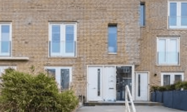 Huis | 110m² | €2225,-