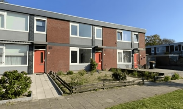 Kamer | m² | €932,-