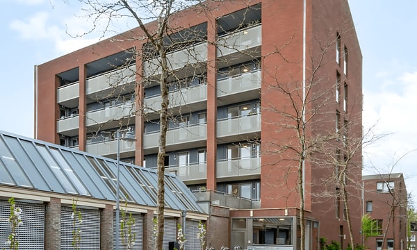 Huis | 82m² | Kandeelstraat | €2800,-