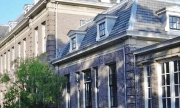 Parkeerplaats | m² | €180,-