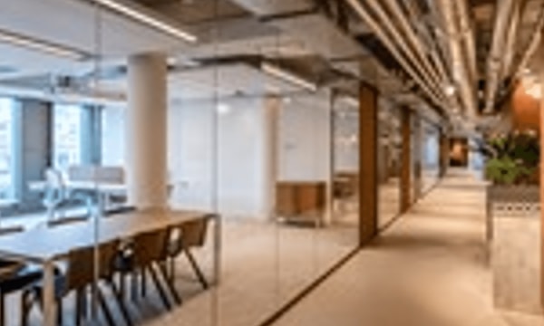 Huis | 500m² | €1750,-