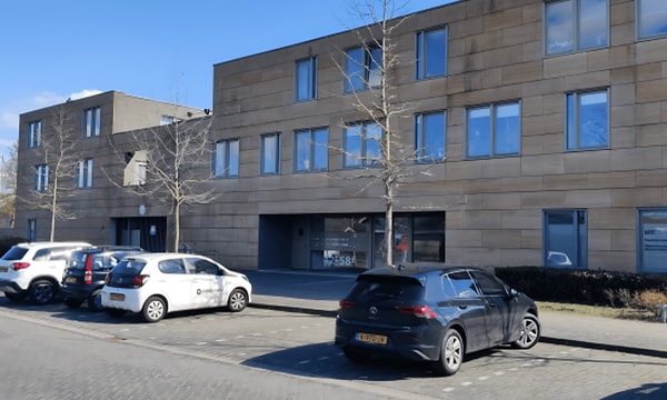 Kamer | 111m² | €1780,-