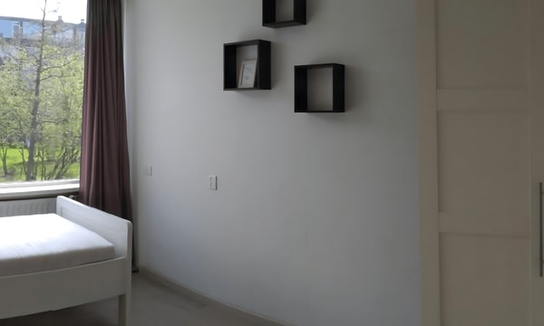 Kamer | 12m² | €650,-