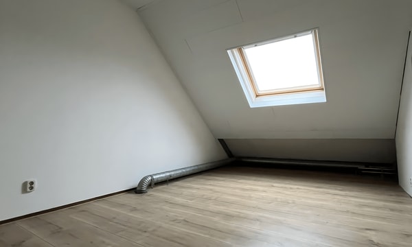 Kamer | 83m² | €1185,-